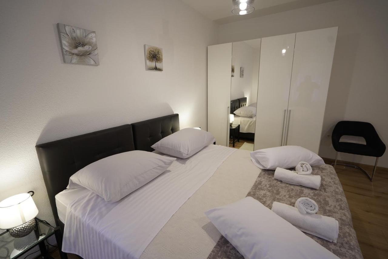 Apartment Ana Spalato Esterno foto